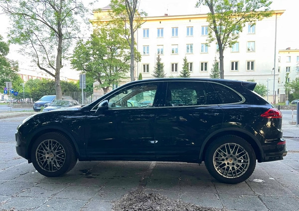 Porsche Cayenne cena 134000 przebieg: 235000, rok produkcji 2014 z Warszawa małe 191